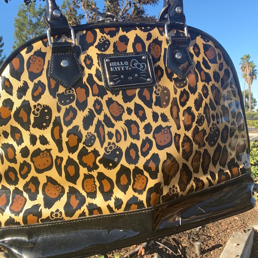 Y2K Loungefly HELLO KITTY BOWLER BAG DOME Leopard SATCHEL CARRYALL WEEKENDER - Picture 3 of 11